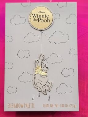 Disney Winnie the Pooh Gold-Accented Eyeshadow Palette